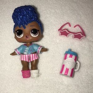 Independent Queen LOL Surprise Doll